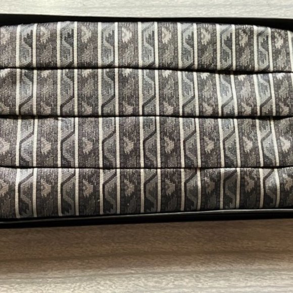 Vintage 100% Silk Bowtie and Cummberbund - Picture 3 of 12